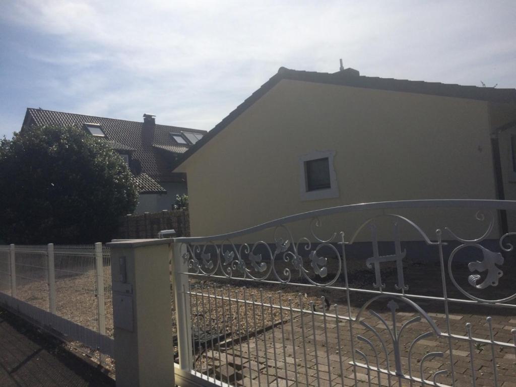 Sions Grosse Ferienwohnung Ferienwohnung Mit 3 Schlafzimmer, 2 Km Bis Zum Europapark Rust Kappel-Grafenhausen Buitenkant foto