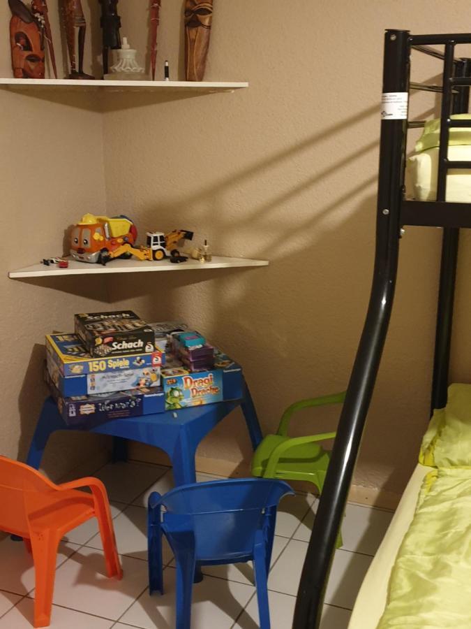 Sions Grosse Ferienwohnung Ferienwohnung Mit 3 Schlafzimmer, 2 Km Bis Zum Europapark Rust Kappel-Grafenhausen Buitenkant foto